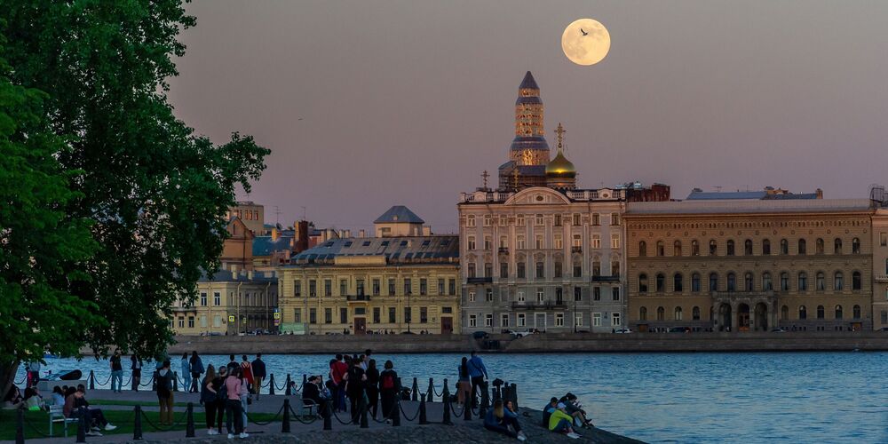 Белые ночи в Санкт-Петербурге Белые ночи в Санкт-Петербурге