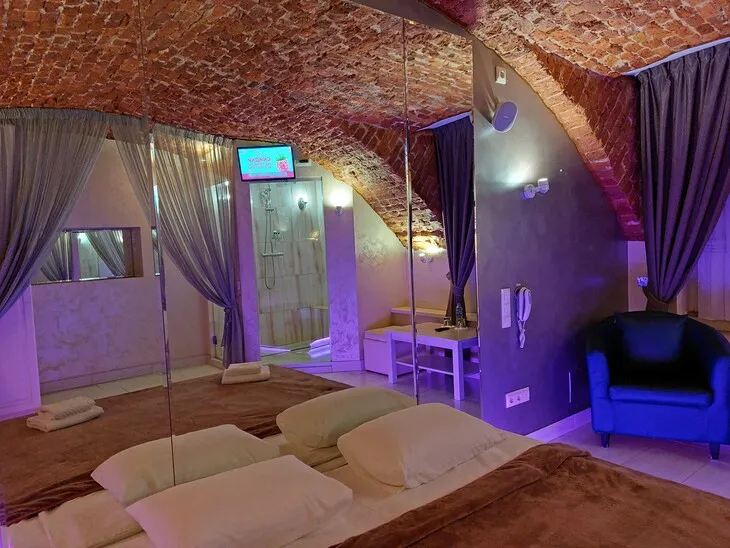 Двуместный номер в отеле "Genesis Hotel" г. Санкт-Петербург 