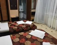Трехместный номер с балконом. Мини-отель Мини-отель Атлантик Сочи