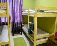 Кровать в общем 4-местном номере. Хостел Хостел АкадемХостел Москва