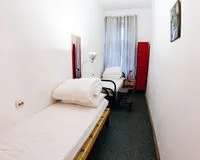 Кровать в общем 2-местном номере. Хостел Хостел Cuba Hostel Санкт-Петербург