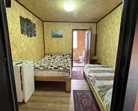 Трехместный номер. База отдыха Гостевые домики Огонёк село Архыз