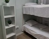 Бюджетный двухместный номер с 2 кроватями. Хостел Хостел Уют на Варшавке Москва