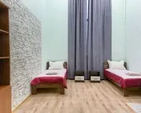 Двухместный номер с 2 кроватями, душем и туалетом. Хостел Хостел Rooms Premium Hostel Москва