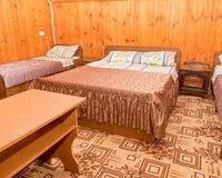 Пятиместный номер с общим душем и туалетом. Гостевой дом Гостевой дом Ника Анапа
