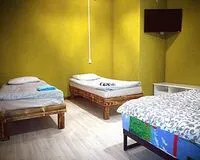 Четырехместный номер с душем и туалетом. Гостевой дом Гостевой дом Славянская Артель село Зарубино