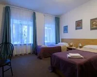 Четырехместный номер с душем и туалетом. Мини-отель Мини-отель Pushkinskaya 8 Mini Hotel Санкт-Петербург