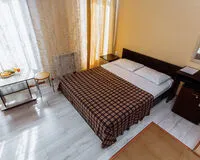Трехместный номер с балконом. Мини-отель Мини-отель Адлер Сочи