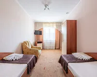 Четырехместный номер с душем и туалетом. Гостевой дом Гостевой дом Sunny beach Анапа