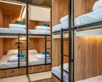 Кровать в общем 8-местном номере для женщин. Хостел Хостел HiLoft Hostel Сочи