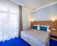 Двухместный номер с балконом. Отель Отель Blue Marlin Геленджик