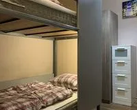 Кровать в общем 4-местном номере для мужчин. Хостел Хостел Есенин Москва