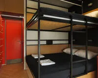 Семейный номер 4-местный с душем и туалетом. Хостел Хостел Suffix Hostel&Apartments Калининград
