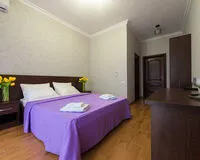 Двухместный номер с балконом. Гостиница Гостиница Guest House Royal Геленджик