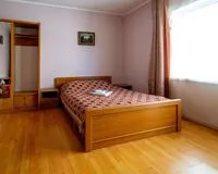 Трехместный номер. Мини-отель Мини-отель Крымские Зори посёлок городского типа Новофёдоровка