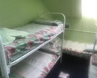 Кровать в общем 8-местном номере для мужчин. Хостел Хостел ХотелХот Перово Москва