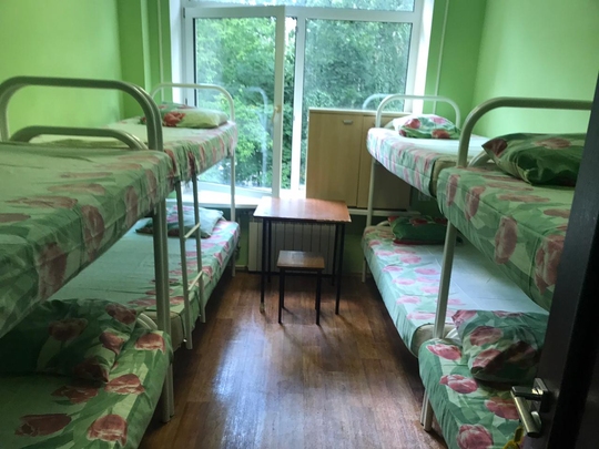 Кровать в общем 9-местном номере