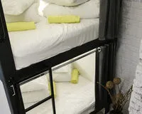 Двухместная капсула. Хостел Хостел Atmosphere Capsule Hotel Тюмень