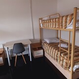 Кровать в общем 4-местном номере