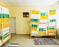 Кровать в общем 8-местном номере для мужчин. Хостел Хостел Артист на Проспект Мира Москва
