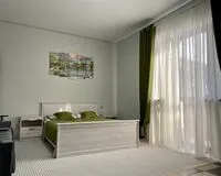 Трехместный номер с балконом. Гостевой дом Гостевой дом Алания курортный посёлок Домбай