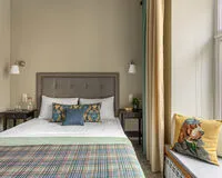 Двухместный номер с 1 кроватью, душем и туалетом. Отель Отель The Watson Hotel Москва