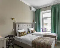 Двухместный номер с 2 кроватями, душем и туалетом. Отель Отель The Watson Hotel Москва