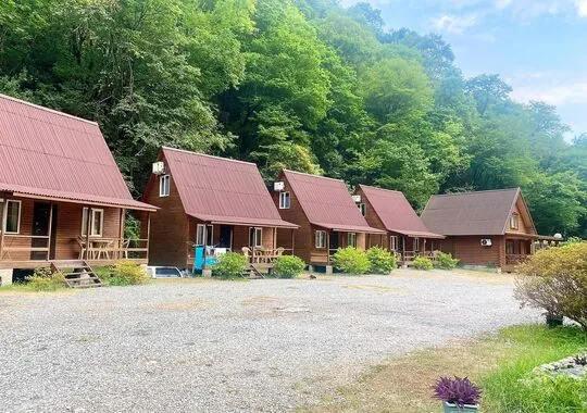 База отдыха База отдыха Holiday Park Жоэквара Гагра без звезд новый объект Забронируй по своей цене! 5% скидка по промокоду!