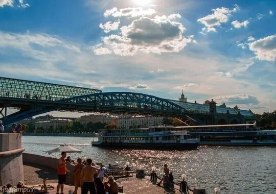 Отель Отель Weekend place Москва метро Фрунзенская 635 м от метро Фрунзенская рейтинг 4.1