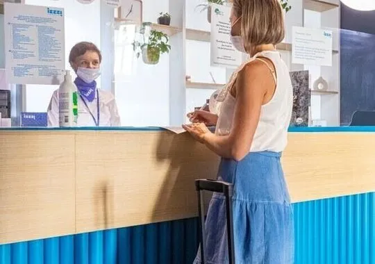 Отель Отель izzzi 3* у Гостиного Двора Санкт-Петербург Забронируй по своей цене!