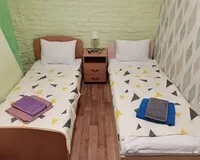 Двухместный номер с 2 кроватями, общим душем и туалетом Гостевой дом Гостевой дом Bravo на Казанской Санкт-Петербург метро Невский проспект