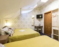 Трехместный номер с душем и туалетом Отель Отель Скайвью Таганка Москва метро Таганская
