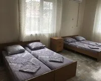 Семейный номер 5-местный с общим душем и туалетом Гостевой дом Гостевой дом Аура село Витязево новый объект