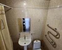 Кровать в общем 5-местном номере Гостевой дом Гостевой дом Лето Life Сочи без звезд