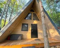 Дом/коттедж 2 спальни База отдыха База отдыха Les Holidays A-Frame №1 деревня Красный Огорок без звезд Забронируй по своей цене!