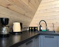 Дом/коттедж 2 спальни База отдыха База отдыха Les Holidays A-Frame №3 деревня Красный Огорок Забронируй по своей цене!