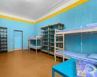 Кровать в общем 14-местном номере для мужчин Хостел Подушки на Марата Санкт-Петербург 5 отзывов