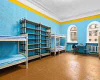 Кровать в общем 14-местном номере для мужчин Хостел Подушки на Марата Санкт-Петербург