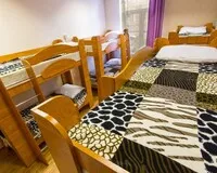 Кровать в общем 8-местном номере для мужчин Хостел ViVa SibHome Иркутск новый объект