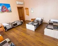 Кровать в общем 7-местном номере для мужчин Хостел ViVa SibHome Иркутск без отзывов