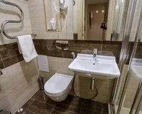 Двухместный номер с душем и туалетом Отель Отель Таврический Санкт-Петербург метро Чернышевская