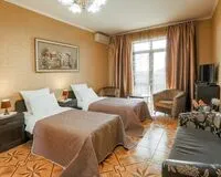 Трехместный номер «Люкс» Гостевой дом Гостевой дом Art Home Сочи 5% скидка по промокоду!