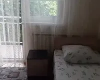 Четырехместный номер с балконом Гостевой дом Гостевой дом Робинзон Сочи новый объект