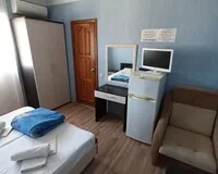 Четырехместный номер с балконом Гостевой дом Гостевой дом Робинзон Сочи 5% скидка по промокоду!