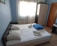 Трехместный номер с балконом Гостевой дом Гостевой дом Робинзон Сочи без отзывов