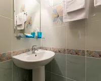 Одноместный номер с душем Отель Отель Уралочка Заречный Забронируй по своей цене!