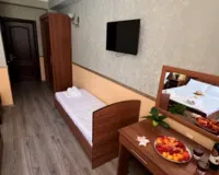 Пятиместный номер Отель Отель Леонидас село Витязево без отзывов