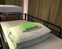 Кровать в общем 2-местном номере Апартаменты Женские Апартаменты Уютная Кровать Калининград без звезд