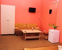 Трехместный номер с душем и туалетом Отель Отель MED Волгоград новый объект