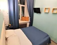 Трехместный номер с душем и туалетом Апартаменты Апартаменты Бонжур Санкт-Петербург без звезд